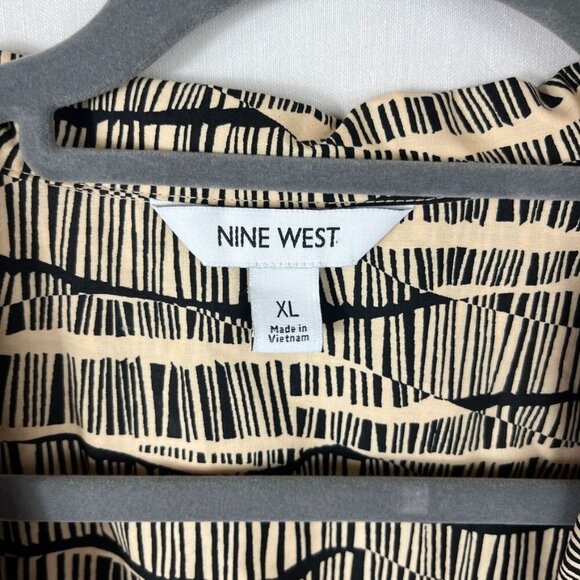 Nine‎ West Short Sleeve Wrap Blouse Womens XL Boho Office Funky Abstract - Picture 7 of 10